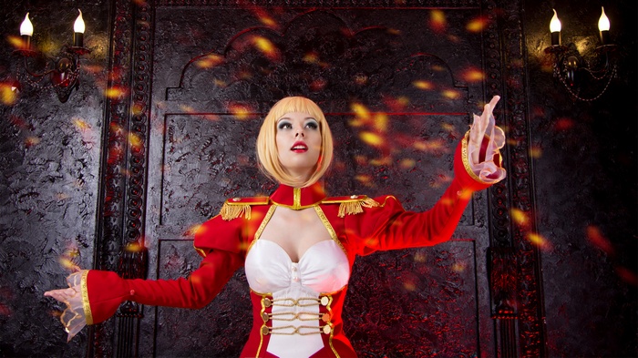 Disharmonica cosplay of a woman in a red and white uniform