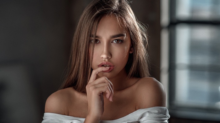 face, finger on lips, portrait, Anastasia Lis, women, depth of field, Georgy Chernyadyev