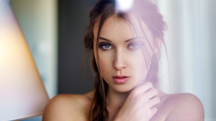 Portrait of a young woman