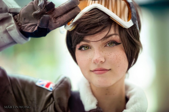 Photoshop, face, Overwatch, women, leather jackets, short hair, women outdoors, cosplay, Tracer (Overwatch), portrait, green eyes, Rose Water, goggles, Martin Wong, makeup, digital art, freckles, bangs, gloves, Union Jack