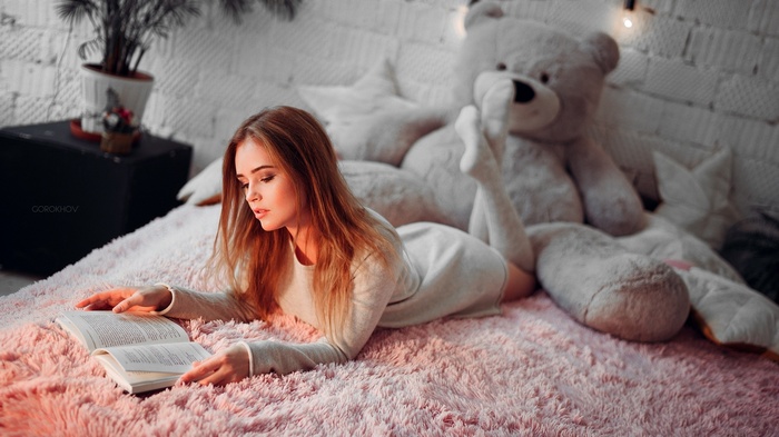 Polina Grenc, Polina Grents, model, straight hair, teddy bears, knee-highs, lying down, women, arched back, Ivan Gorokhov, blonde, women indoors, long hair, dress, in bed