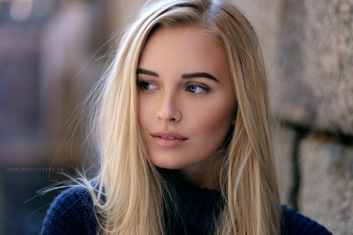 Portrait of Elvira Backteman by Joakim Oscarsson