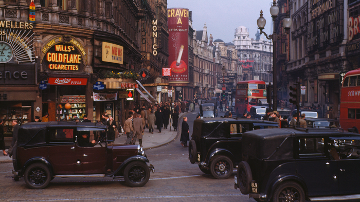 Wills's Gold Flake Cigarettes and Monico Theatre in London