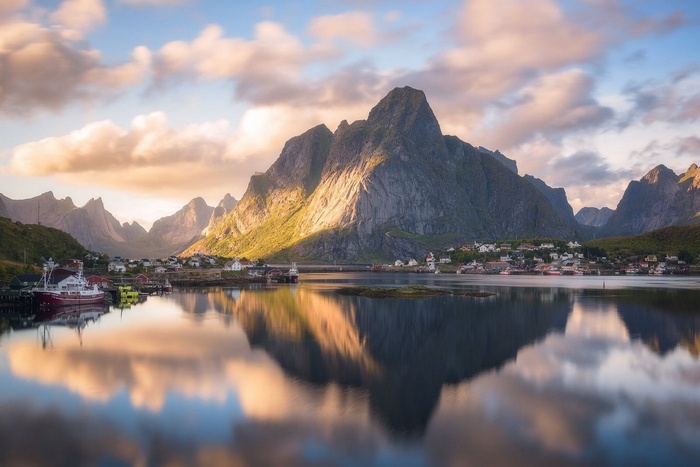 Reine village and mountains in Lofoten Islands, Norway