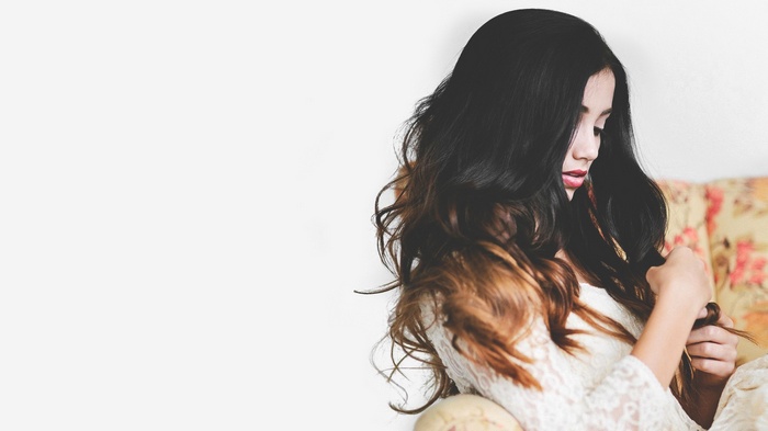Emily Rudd with Ombre Hair and Red Lipstick