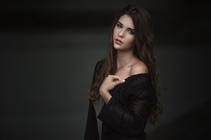 Portrait of a woman by Robert Chrenka