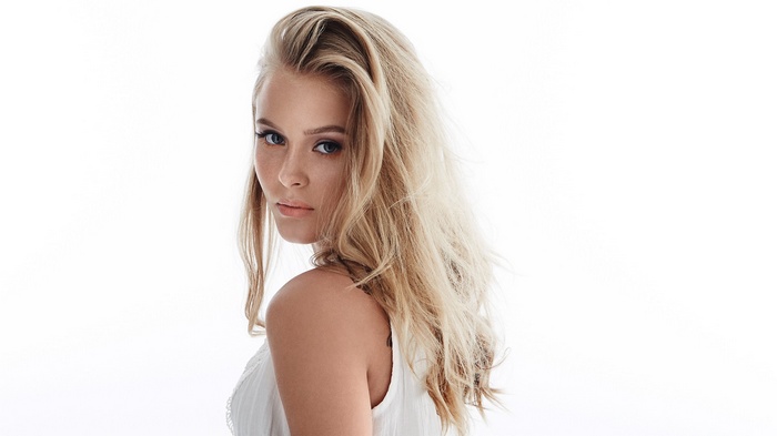 Zara Larsson looking over her shoulder