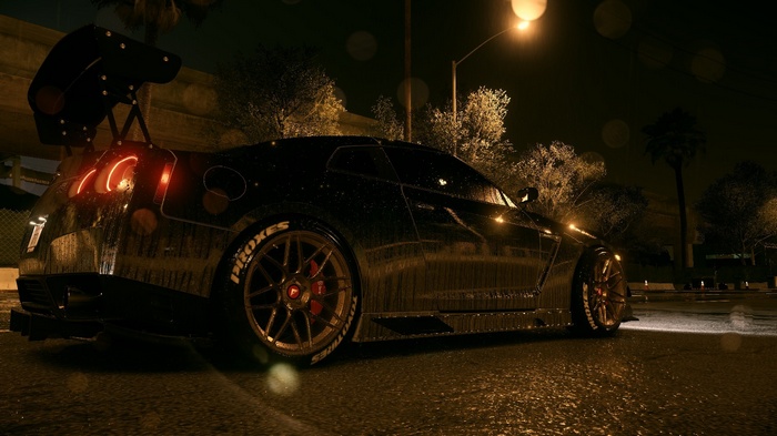 Nissan Skyline GT-R R35 in the rain