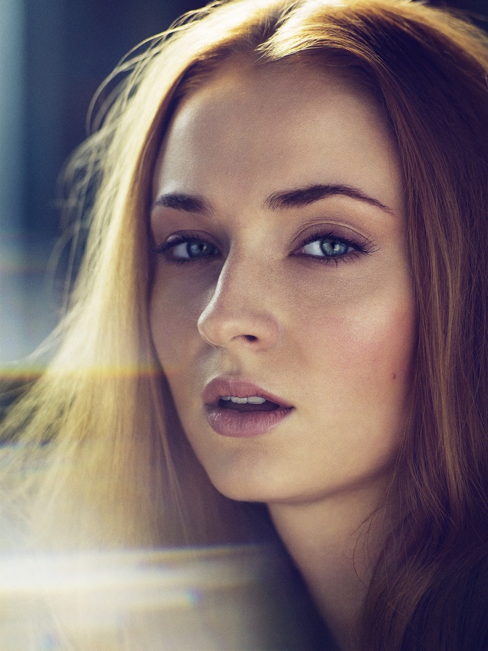 Sophie Turner portrait with green eyes and open mouth