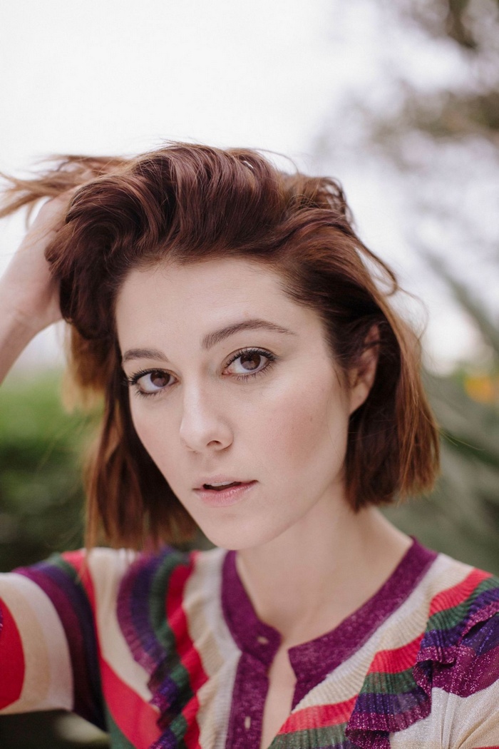 Mary Elizabeth Winstead with hand in her hair