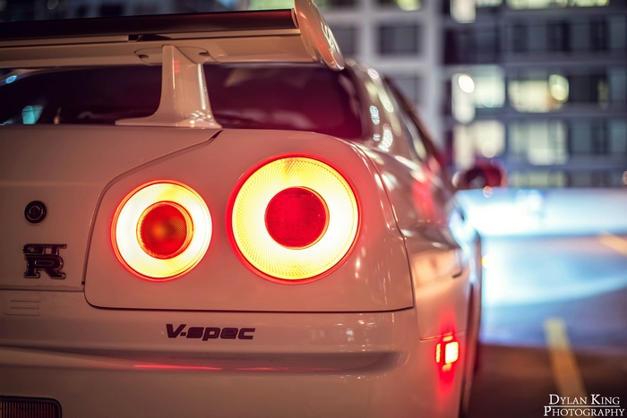 White Nissan Skyline GT-R R34 V-spec Tail Lights
