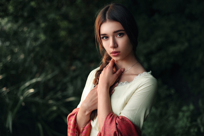 Portrait of a young woman by Maks Kuzin