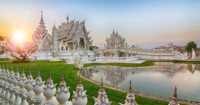 Wat Rong Khun White Temple in Chiang Rai, Thailand