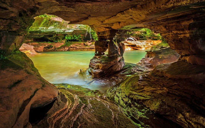 Cave with water in Wisconsin
