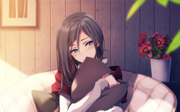 Shirasagi Mayuri from Flyable Heart holding a pillow