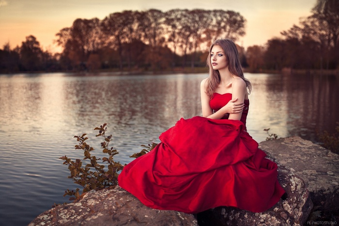 Lea Cuvillier, red dress, women outdoors, bare shoulders, long hair, dress, model, smiling, Lods Franck, lake, looking away, strapless dress, looking into the distance, blonde, women