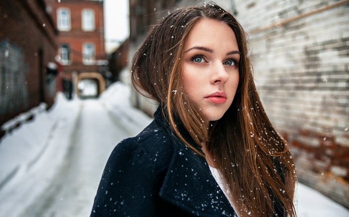 Valeria, snow, Kirill Averyanov, women outdoors, street, winter, urban, women, brunette, model, long hair, black coat