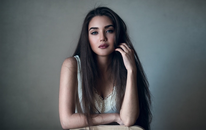 Portrait of Ulyana Mokraya with long dark hair