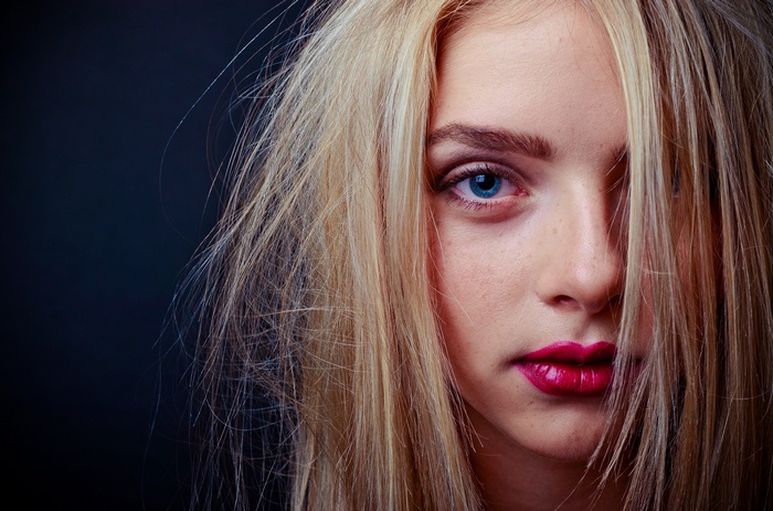 blonde, women, closeup, red lipstick, simple background, face, blue eyes
