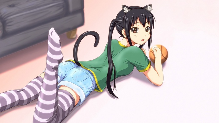 Azunyan (Nakano Azusa) with cat ears and tail
