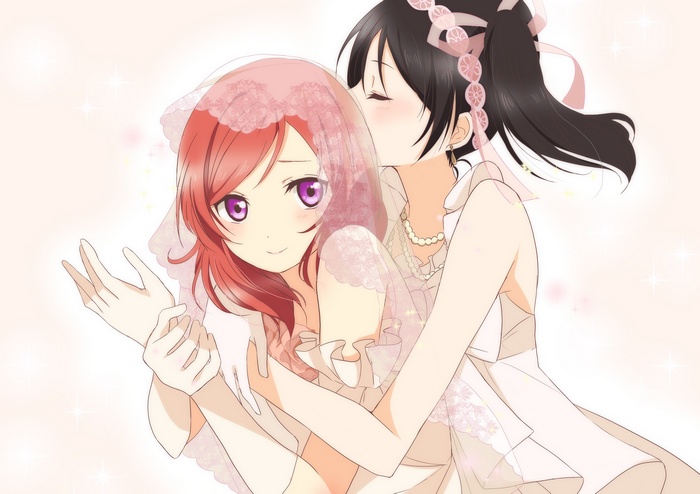 Nishikino Maki and Yazawa Nico from Love Live!