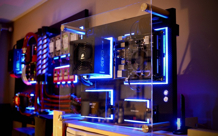 Corsair PC Gaming Hardware MAXXPlanck V2