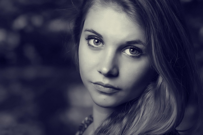 Portrait of a young woman