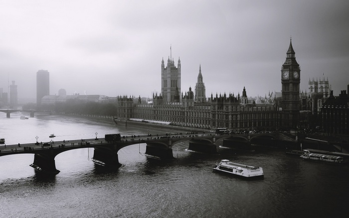 Big Ben and Houses of Parliament over River Thames in London