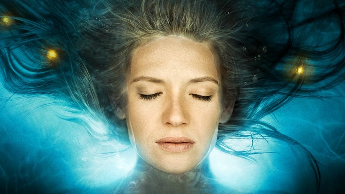 Olivia Dunham from Fringe floating in water
