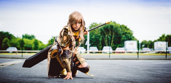 Woman in Guild Wars cosplay with sword