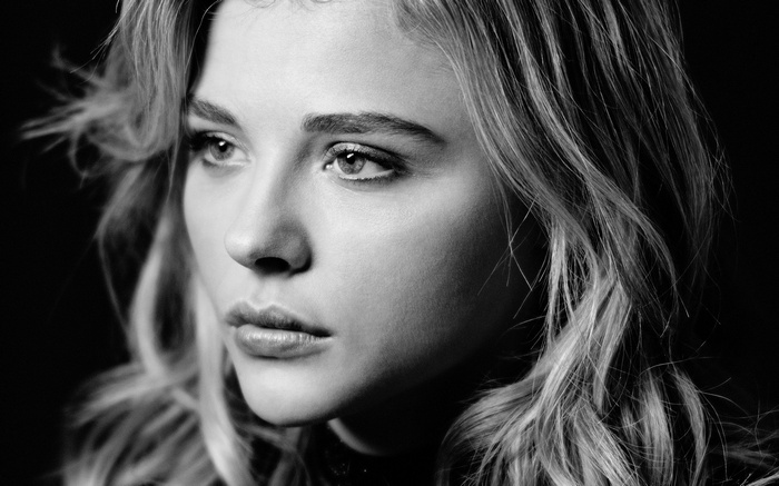 Chloë Grace Moretz monochrome portrait