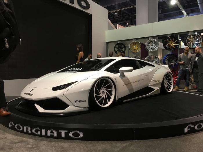 White Lamborghini Huracan with Forgiato Wheels