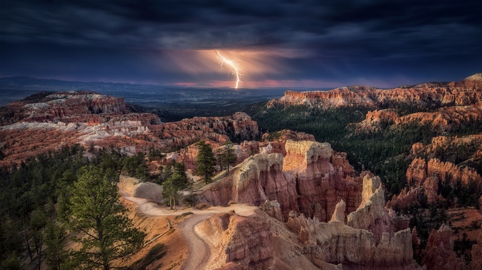 Lightning strikes over Bryce Canyon National Park landscape