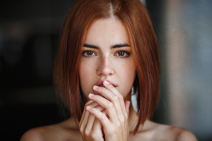 Lidia Savoderova with freckles and brown eyes