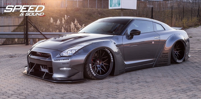 Nissan GTR Widebody Super Car