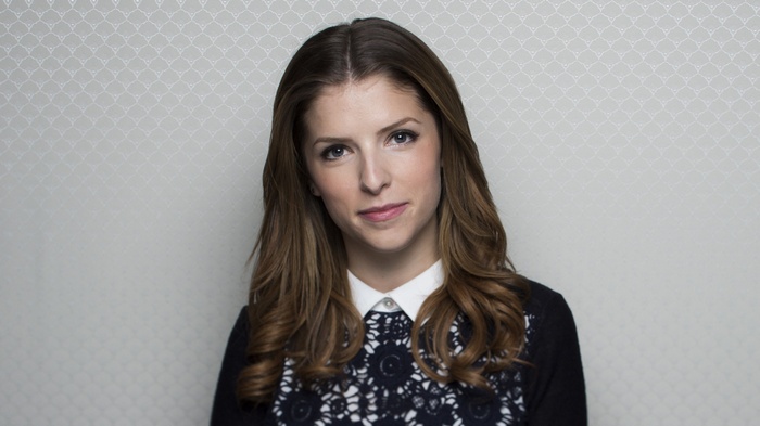 Anna Kendrick posing for a photo