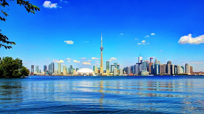 Toronto skyline with CN Tower over the water