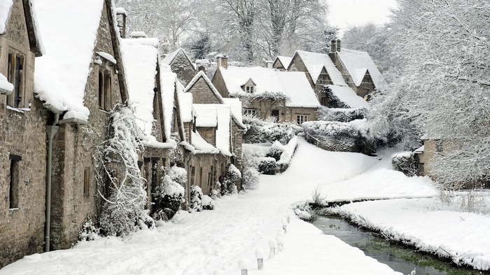 Bibury village in England covered in snow