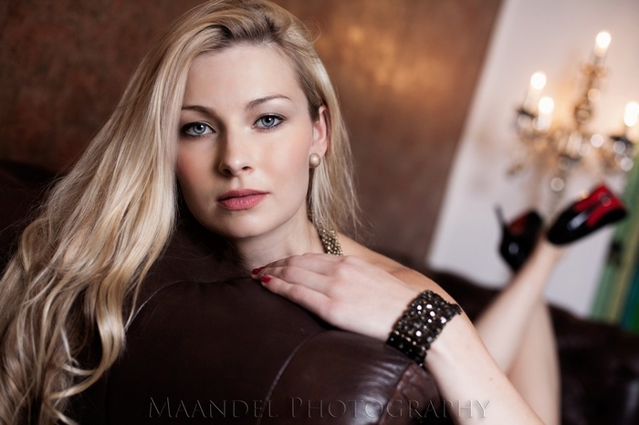model, blonde, women, bare shoulders, high heels, blue eyes