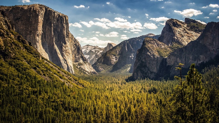Yosemite National Park valley with El Capitan and Half Dome