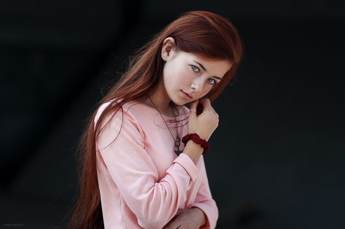 Portrait of a young redhead model by Janik Bakyt