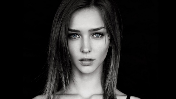 Monochrome portrait of Rachel Cook with long brunette hair