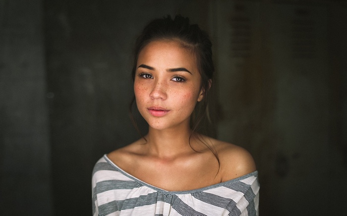Portrait of Michelle Lit with freckles
