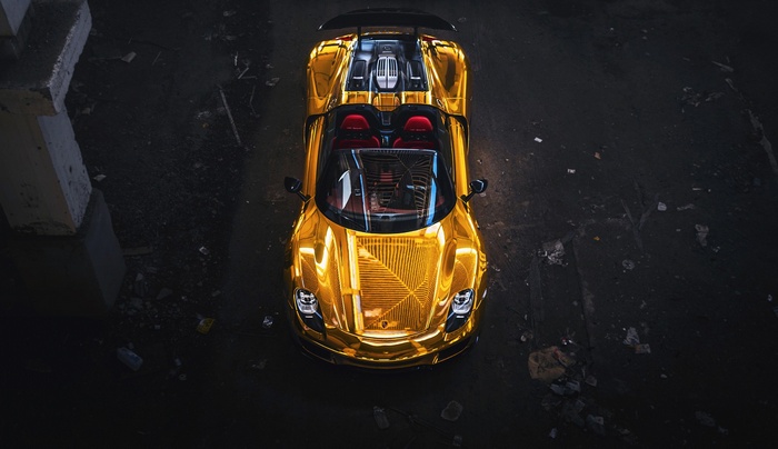 Golden Porsche 918 Spyder convertible
