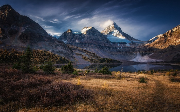 Mount Assiniboine Provincial Park, British Columbia, Canada