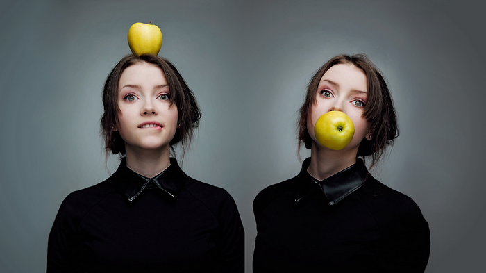 apples, short hair, looking at viewer, simple background, fruit, biting lip, Maria Menshikova, women