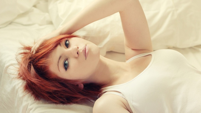 Vladlena Venskaya with red hair in bed