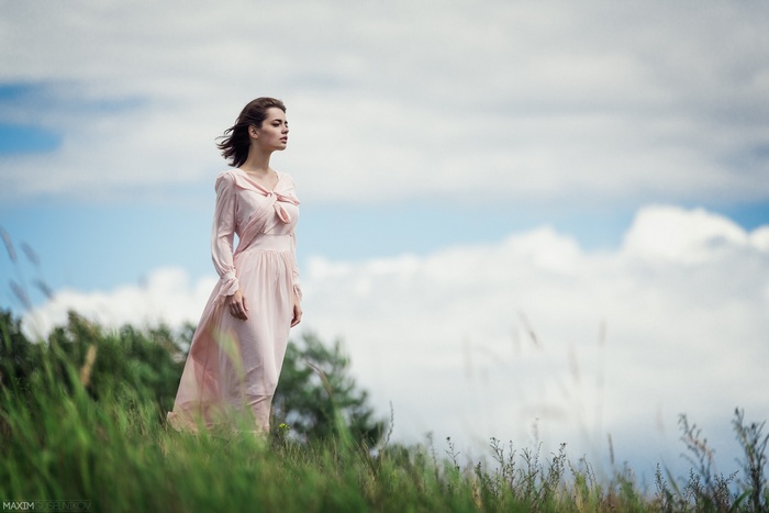 Lidia Savoderova in a pink dress outdoors