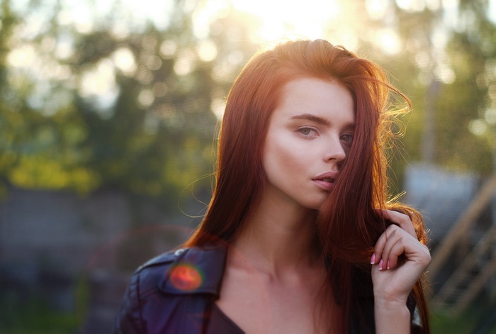 Portrait of a woman with red hair