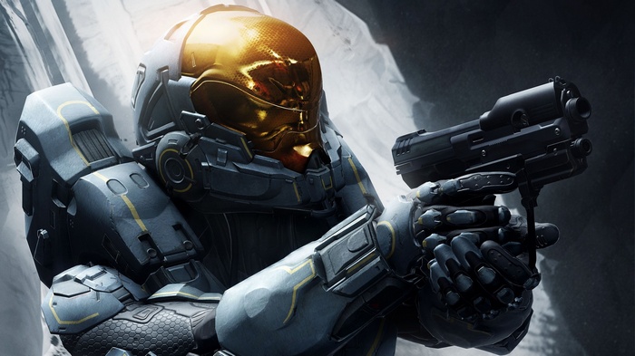 Kelly-087 from Halo 5 holding a gun